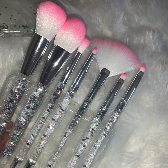 Makeup brushes - Picture 4 of 7
